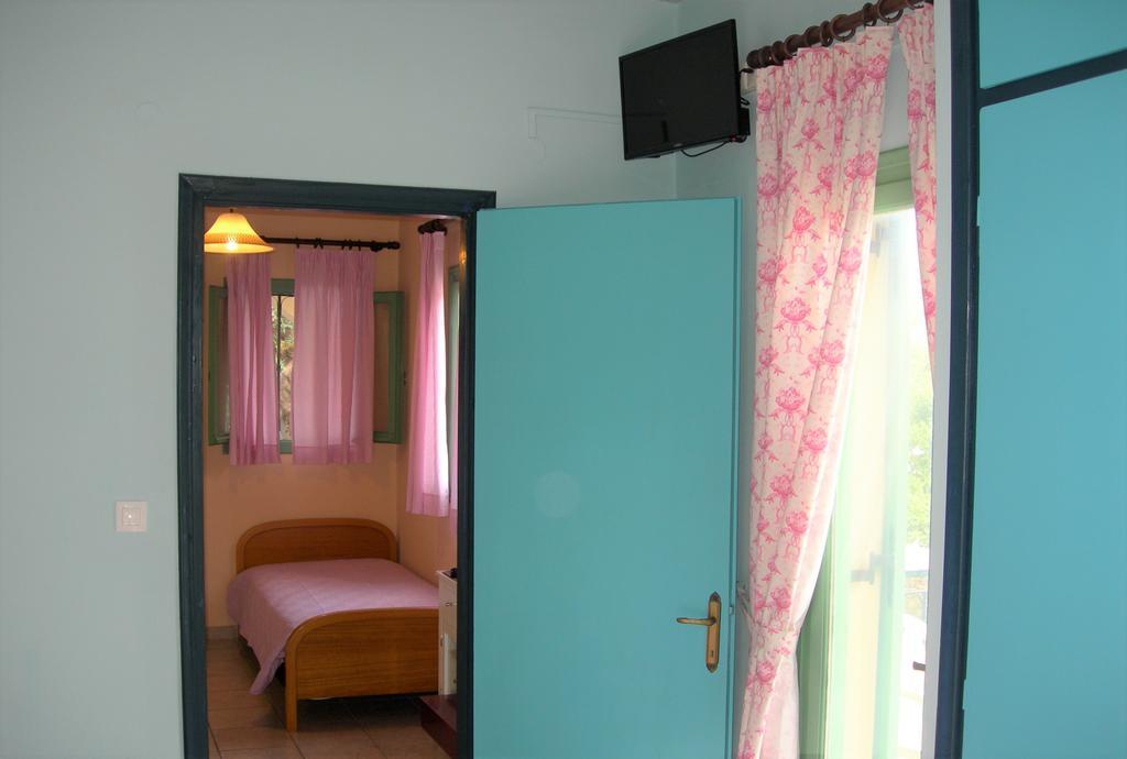 Villa Karmar Hotel Apartments ダシア エクステリア 写真